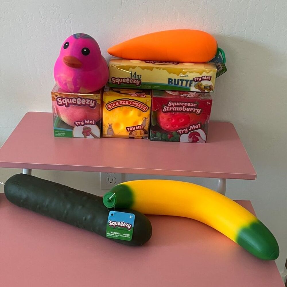 ULTIMATE BUNDLE Set of 8 !Rainbow duck,banana,pickle,strawberry,butter,Carrot,